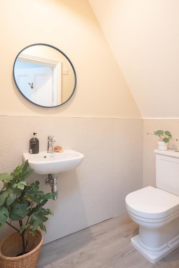 Spacious 3Br Victorian Cheltenham Loft Flat In Cotswolds - Free Parking Exterior foto